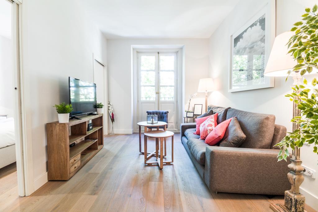 Apartmán Pyr Select Plaza Santa Ana Madrid Exteriér fotografie