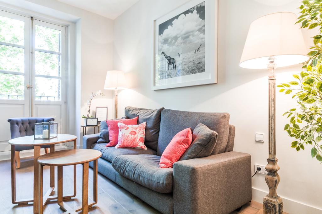 Apartmán Pyr Select Plaza Santa Ana Madrid Exteriér fotografie